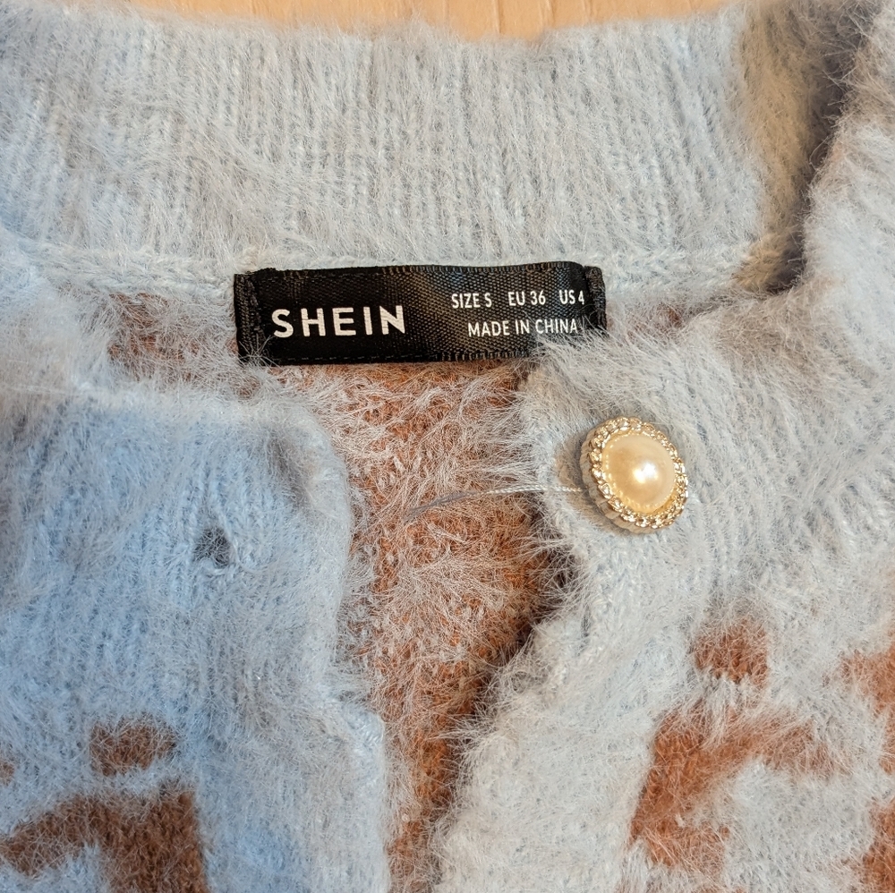149.SHEIN Fuzzy Knit Cardigan‎ with Pearl Button - Picture 3 of 3